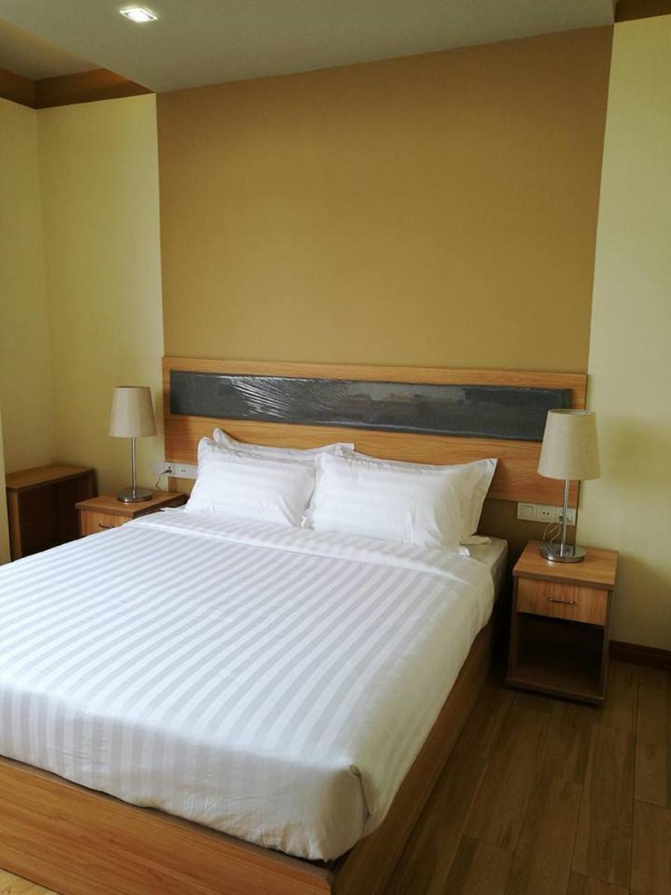 Naypyidaw Vegas Hotel - Nay Pyi Taw מראה חיצוני תמונה