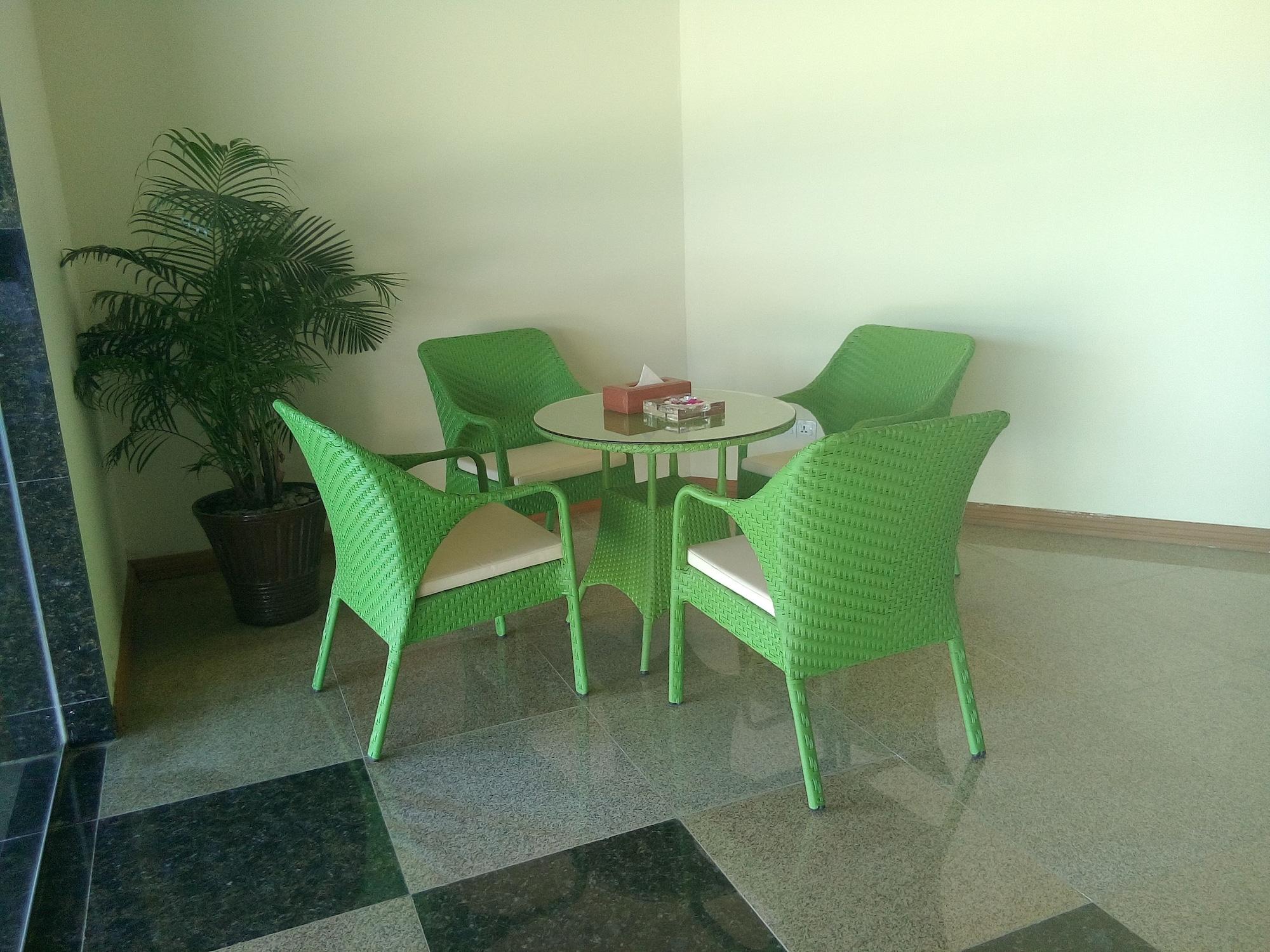 Naypyidaw Vegas Hotel - Nay Pyi Taw מראה חיצוני תמונה